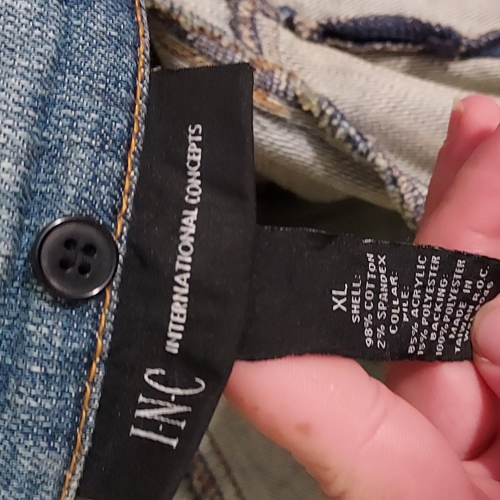 INC International Concepts Jean jacket in excellent condition size xL - Picture 9 of 12